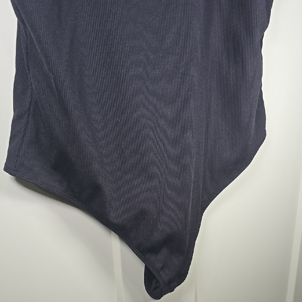 House of Harlow Black Ribbed Sleeveless Bodysuit - Picture 4 of 6